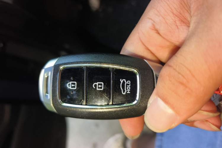 Used Hyundai Elantra 2022 1.5L CVT 20th Anniversary Edition Vehicle Key