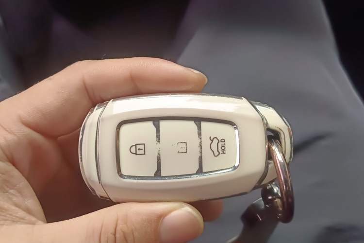 Used Hyundai Elantra 2022 1.5L CVT LUX Prestige Edition Vehicle Key