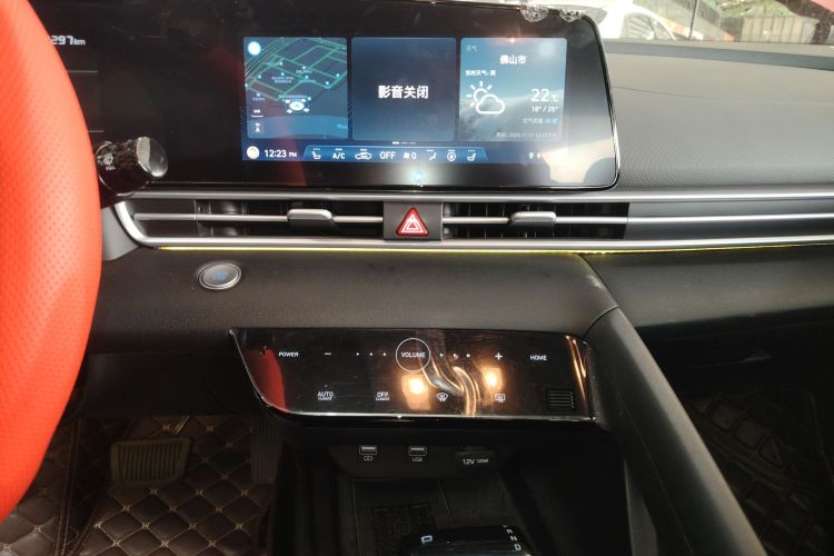 Used Hyundai Elantra 2022 1.5L CVT LUX Prestige Edition Audio And AC Panel