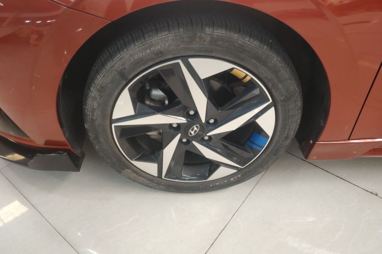 Used Hyundai Elantra 2022 1.5L CVT LUX Prestige Edition Left Front Wheel Hub