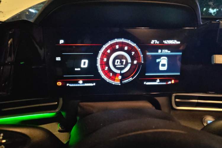 Used Hyundai Elantra 2022 1.5L CVT LUX Prestige Edition Instrument Cluster