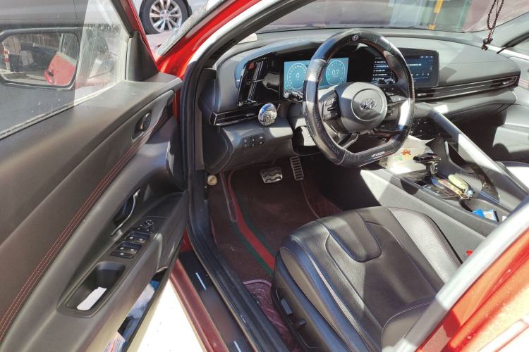 Used Hyundai Elantra 2022 240TGDi DCT TOP Flagship Edition Driver Seat