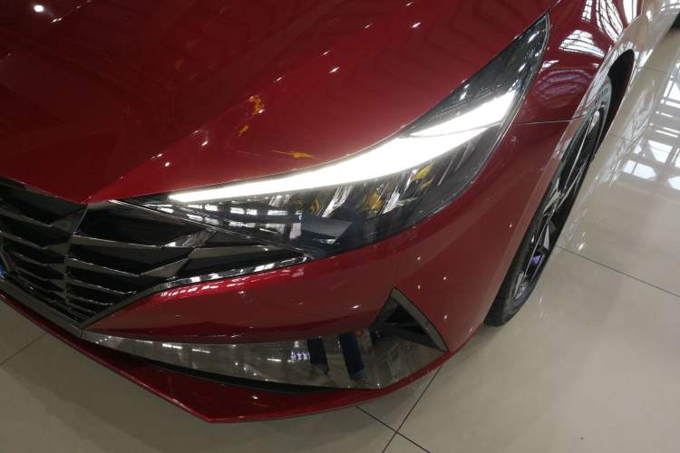 Used Hyundai Elantra 2022 1.5L CVT GLX Elite Edition Left Front Headlight