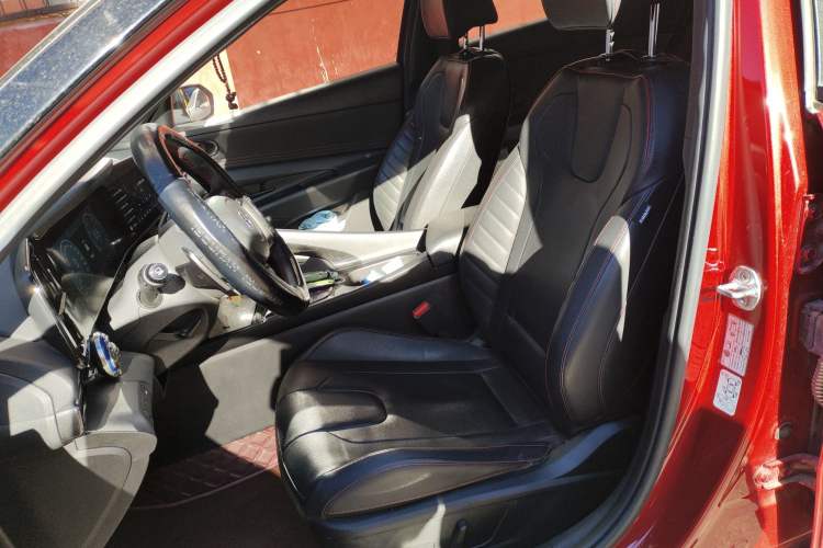 Used Hyundai Elantra 2022 240TGDi DCT TOP Flagship Edition Left Front Seat