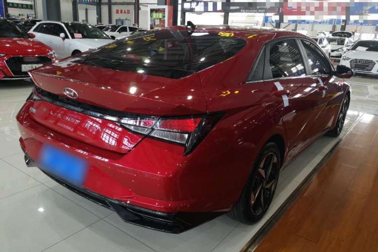 Used Hyundai Elantra 2022 1.5L CVT GLX Elite Edition Rear Right 45 Deg