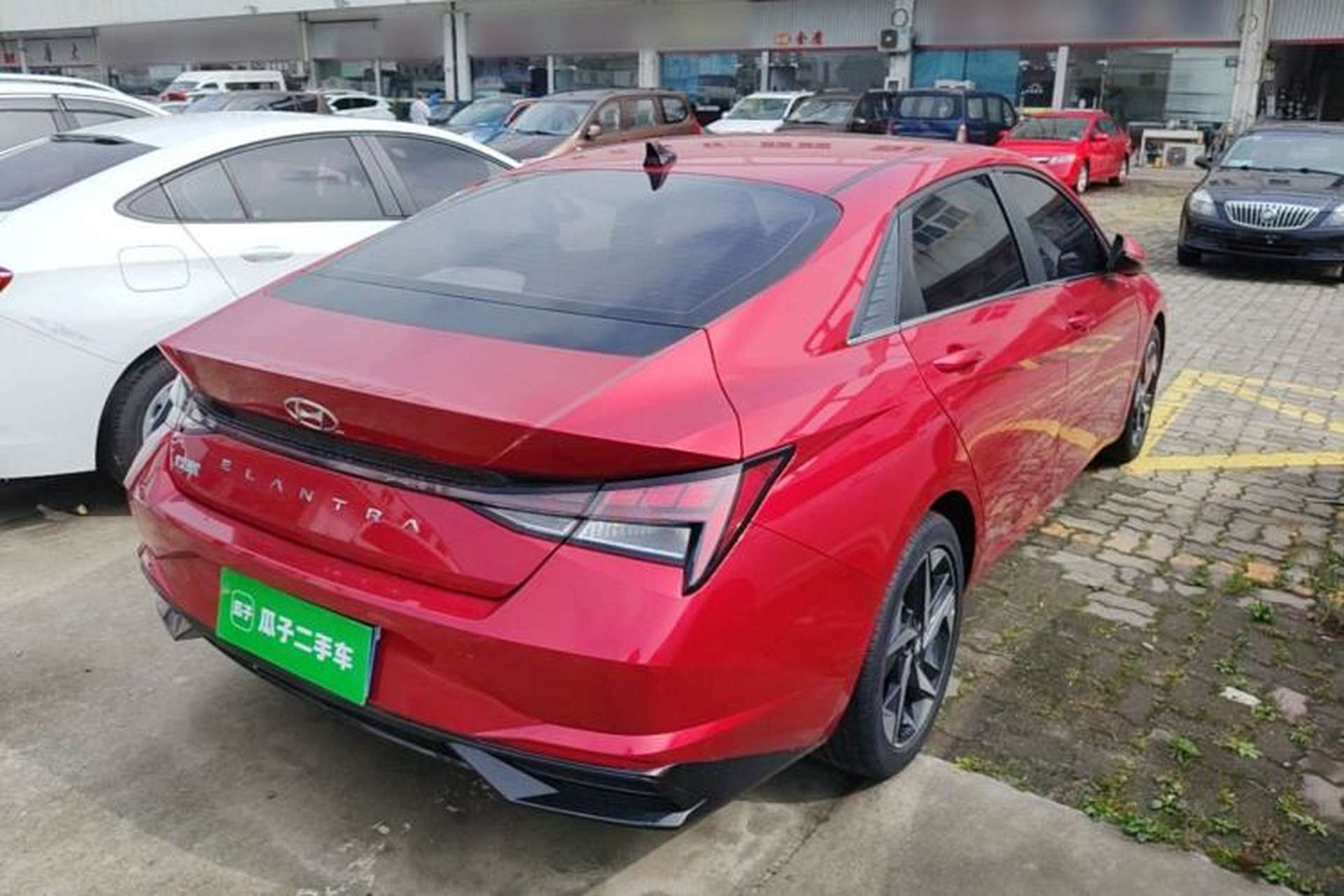 Used Hyundai Elantra 2022 1.5L CVT LUX Prestige Edition Rear Right 45 Deg