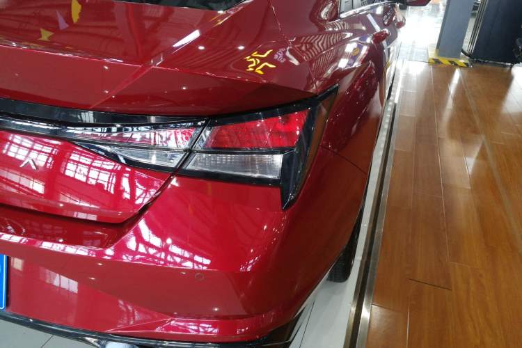 Used Hyundai Elantra 2022 1.5L CVT GLX Elite Edition Right Rear Taillight