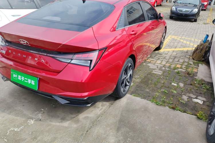 Used Hyundai Elantra 2022 1.5L CVT LUX Prestige Edition Right Rear Taillight