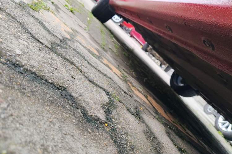 Used Hyundai Elantra 2022 1.5L CVT LUX Prestige Edition Right Side Sill