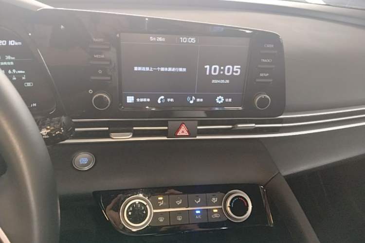 Used Hyundai Elantra 2022 1.5L CVT GLX Elite Edition Audio And AC Panel