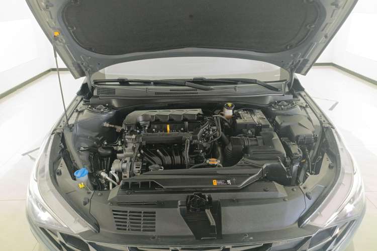 Used Hyundai Elantra 2022 1.5L CVT LUX Prestige Edition Engine Bay