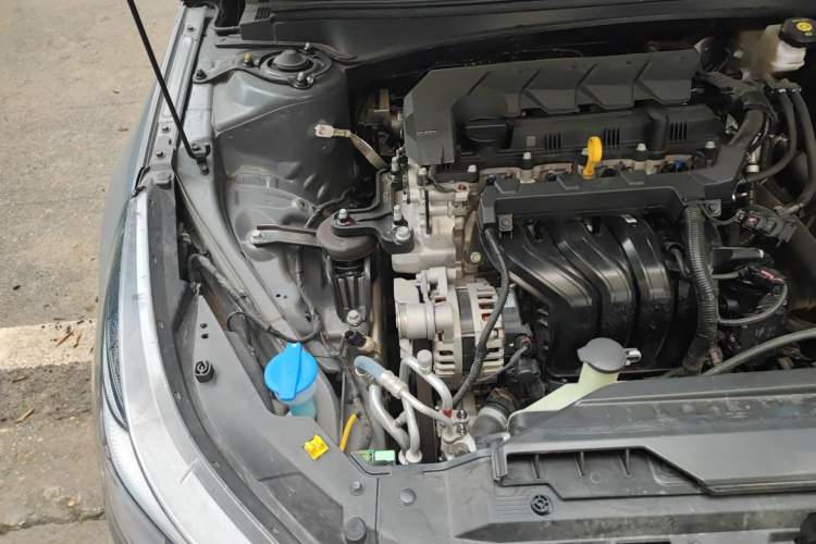 Used Hyundai Elantra 2022 1.5L CVT LUX Prestige Edition Engine Bay Right