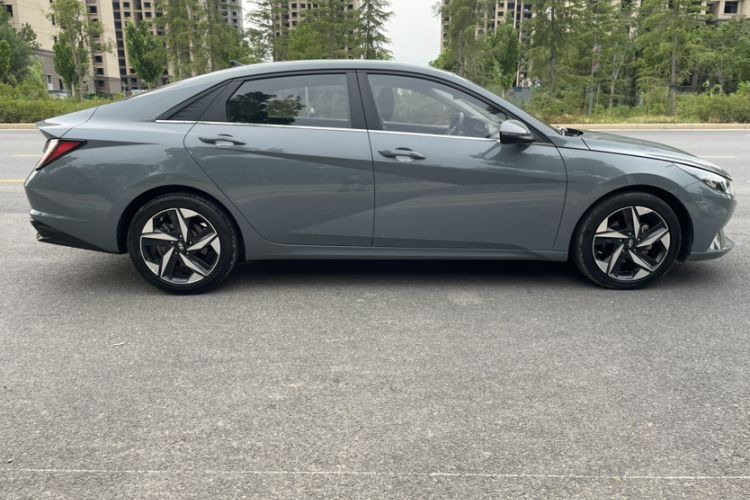 Used Hyundai Elantra 2022 1.5L CVT LUX Prestige Edition Exterior 2