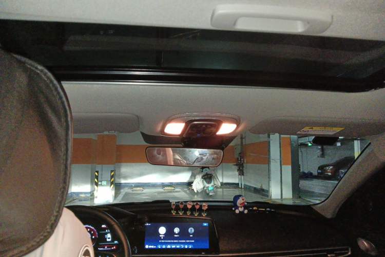 Used Hyundai Elantra 2022 1.5L CVT LUX Prestige Edition Headliner