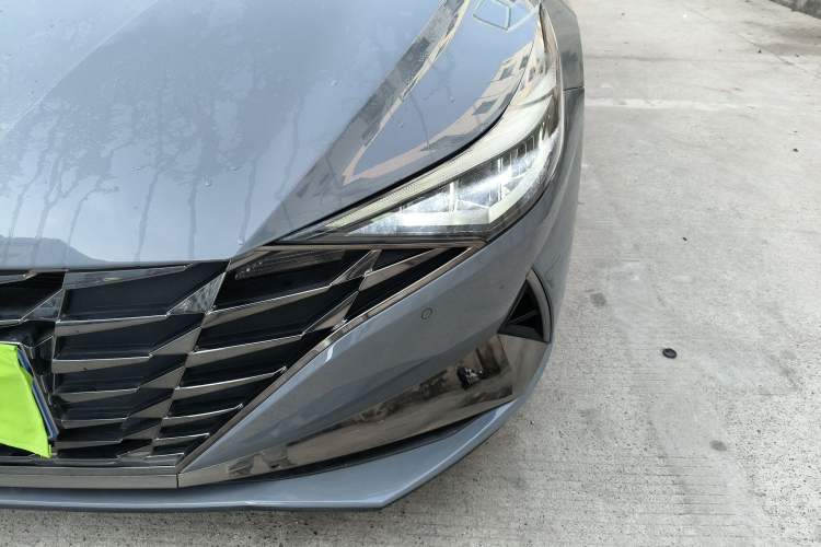 Used Hyundai Elantra 2022 1.5L CVT LUX Prestige Edition Left Front Headlight