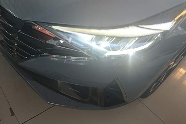 Used Hyundai Elantra 2022 1.5L CVT GLX Elite Edition Left Front Headlight