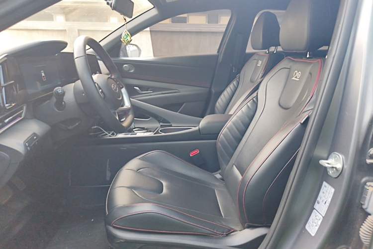 Used Hyundai Elantra 2022 1.5L CVT 20th Anniversary Edition Left Front Seat