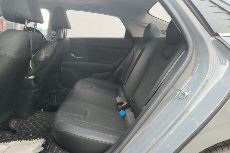 Used Hyundai Elantra 2022 1.5L CVT LUX Prestige Edition Left Rear Seat
