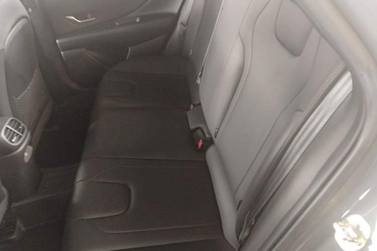 Used Hyundai Elantra 2022 1.5L CVT GLX Elite Edition Left Rear Seat