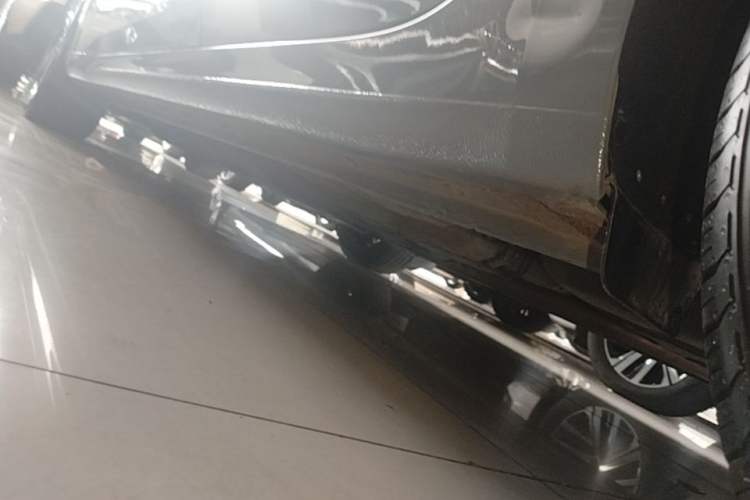 Used Hyundai Elantra 2022 1.5L CVT GLX Elite Edition Left Side Sill