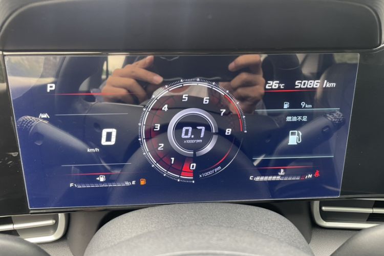 Used Hyundai Elantra 2022 1.5L CVT LUX Prestige Edition Odometer Close Up