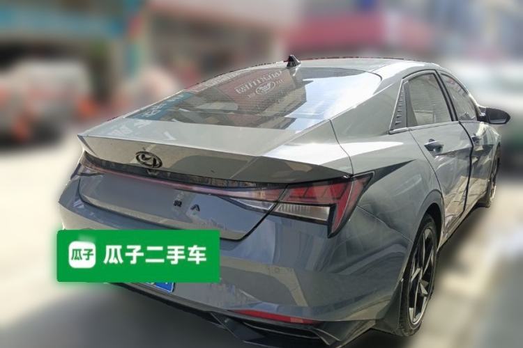 Used Hyundai Elantra 2022 1.5L CVT LUX Prestige Edition Rear Right 45 Deg