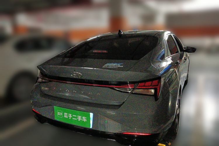 Used Hyundai Elantra 2022 1.5L CVT LUX Prestige Edition Rear Right 45 Deg
