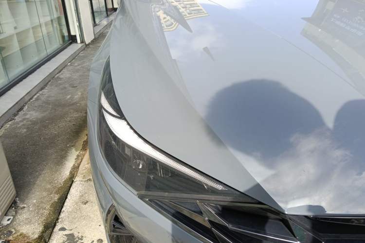 Used Hyundai Elantra 2022 1.5L CVT LUX Prestige Edition Right Front Headlight