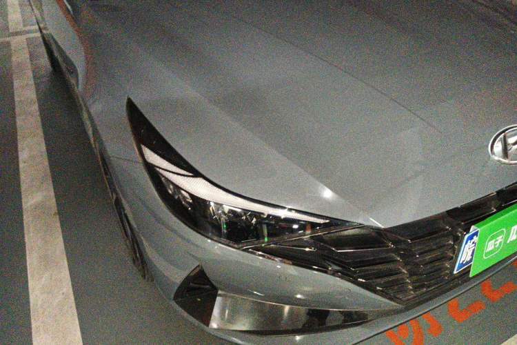 Used Hyundai Elantra 2022 1.5L CVT LUX Prestige Edition Right Front Headlight