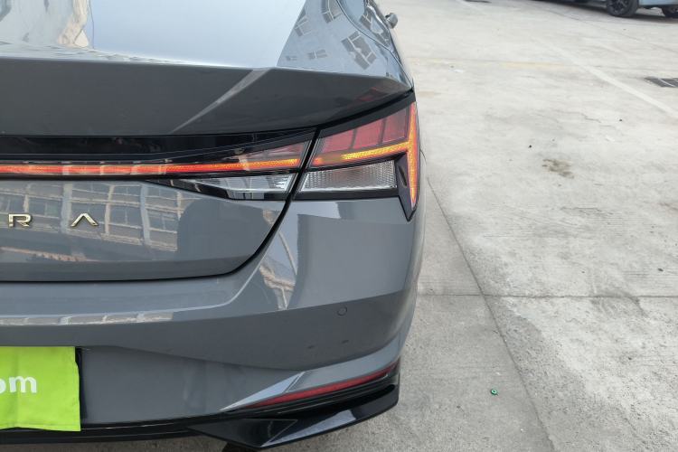 Used Hyundai Elantra 2022 1.5L CVT LUX Prestige Edition Right Rear Taillight