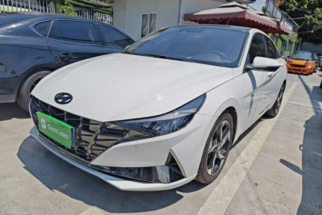 Hyundai Elantra 2022 240TGDi DCT LUX Prestige Edition с пробегом