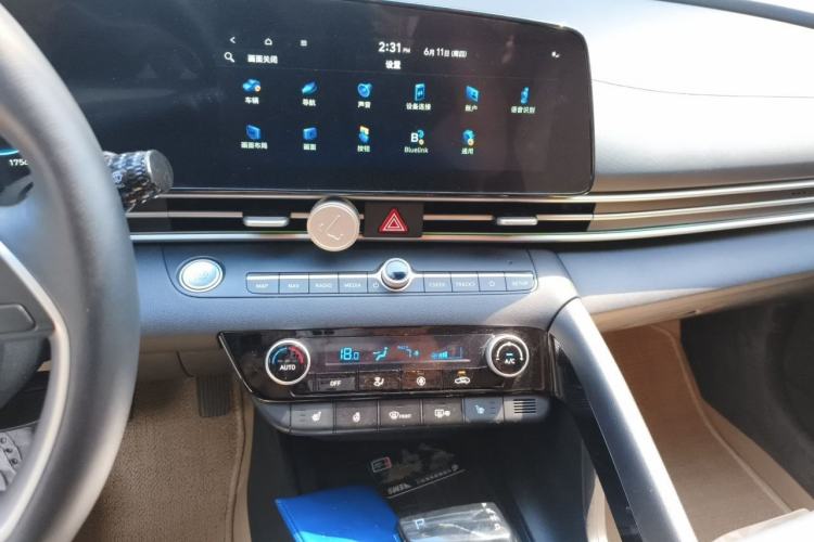 Used Hyundai Elantra 2022 1.5L CVT TOP Flagship Edition Audio And AC Panel