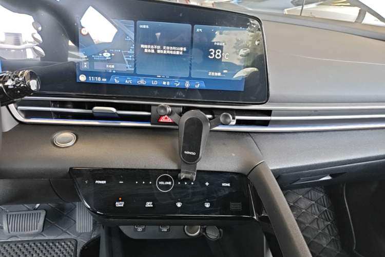 Used Hyundai Elantra 2022 1.5L CVT 20th Anniversary Edition Audio And AC Panel