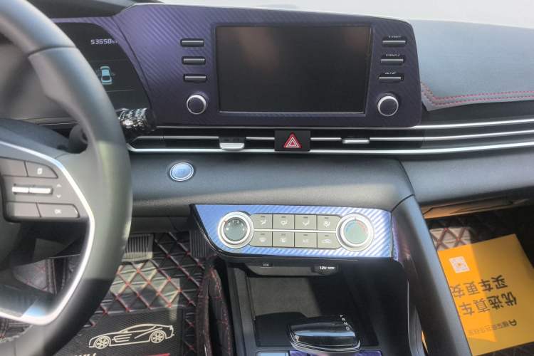 Used Hyundai Elantra 2022 1.5L CVT GLX Elite Edition Audio And AC Panel