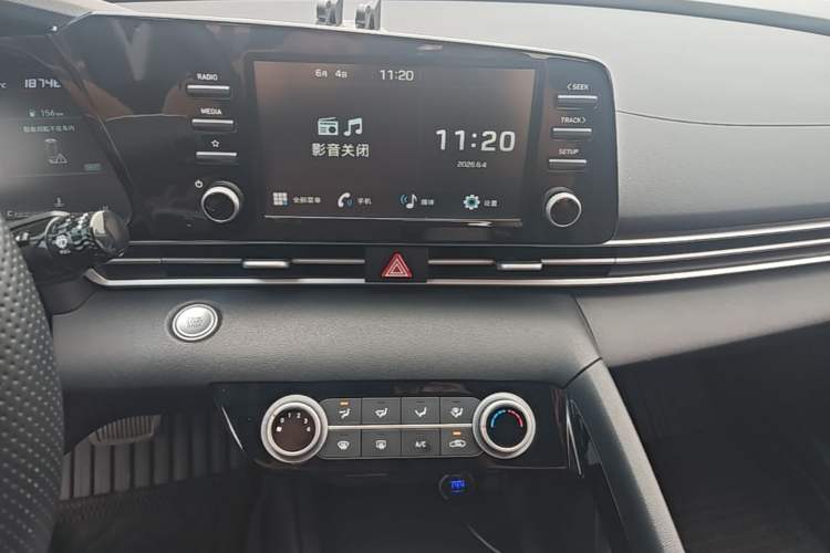 Used Hyundai Elantra 2022 1.5L CVT GLX Elite Edition Audio And AC Panel