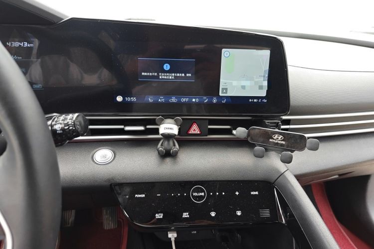 Used Hyundai Elantra 2022 1.5L CVT LUX Prestige Edition Audio And AC Panel