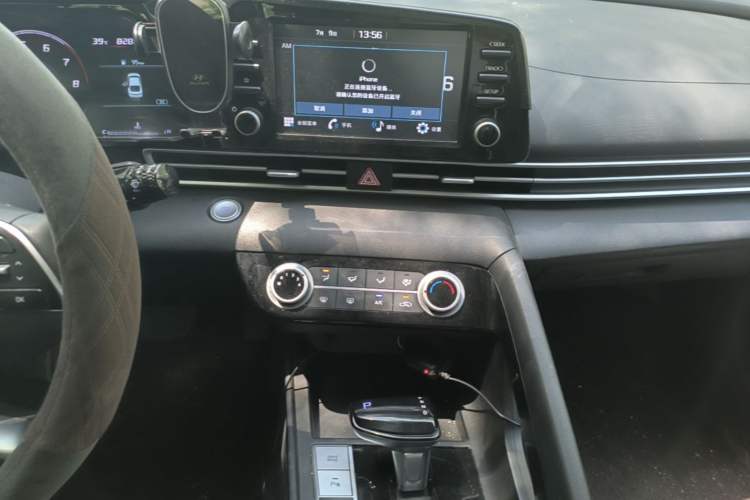 Used Hyundai Elantra 2022 1.5L CVT GLX Elite Edition Audio And AC Panel