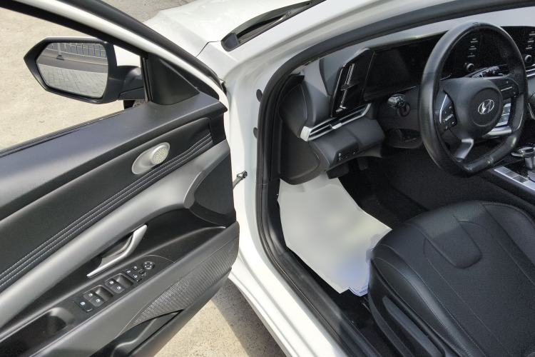 Used Hyundai Elantra 2022 1.5L CVT GLX Elite Edition Driver Seat