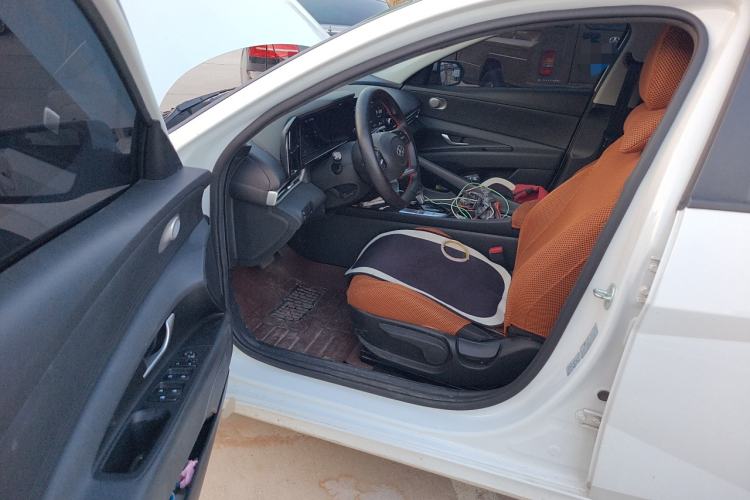 Used Hyundai Elantra 2022 1.5L CVT GLS Leading Edition Driver Seat
