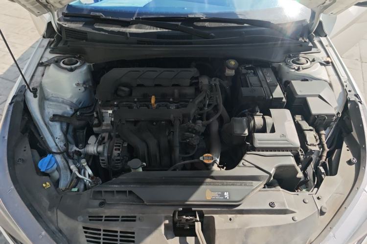 Used Hyundai Elantra 2022 1.5L CVT LUX Prestige Edition Engine Bay