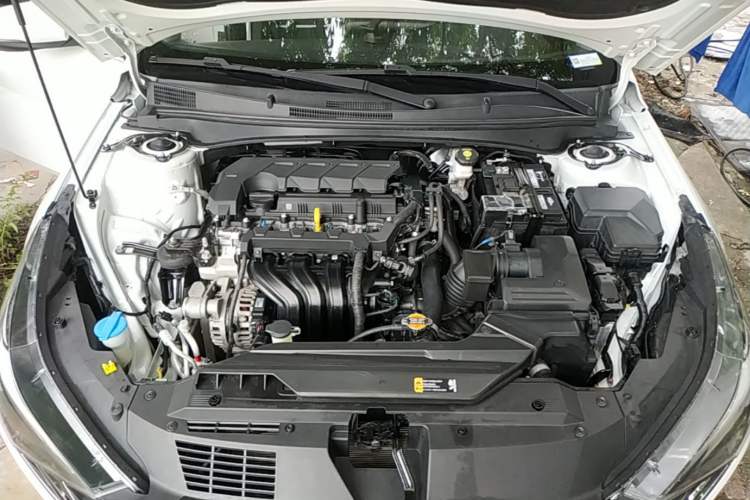 Used Hyundai Elantra 2022 1.5L CVT GLX Elite Edition Engine Bay