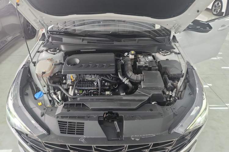 Used Hyundai Elantra 2022 240TGDi DCT LUX Prestige Edition Engine Bay