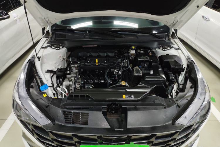 Used Hyundai Elantra 2022 1.5L CVT LUX Prestige Edition Engine Bay