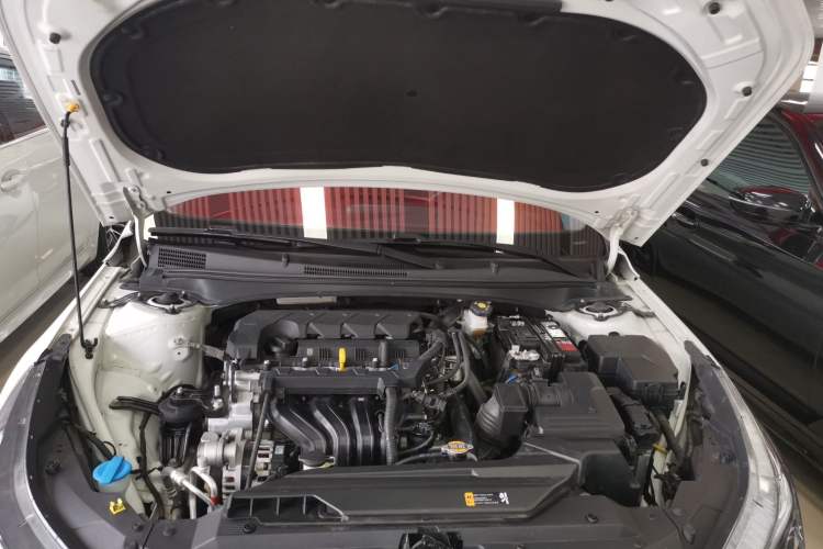 Used Hyundai Elantra 2022 1.5L CVT GLX Elite Edition Engine Bay