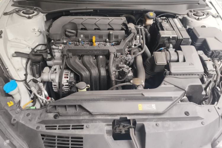 Used Hyundai Elantra 2022 1.5L CVT LUX Prestige Edition Engine Bay