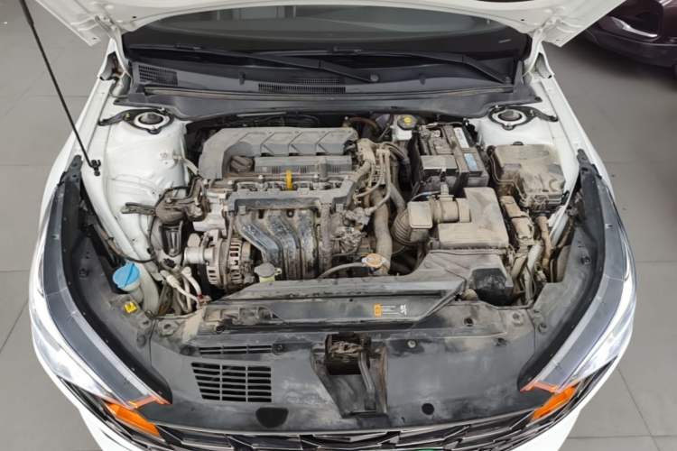 Used Hyundai Elantra 2022 1.5L CVT GLX Elite Edition Engine Bay