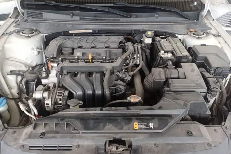 Used Hyundai Elantra 2022 1.5L CVT LUX Prestige Edition Engine Bay
