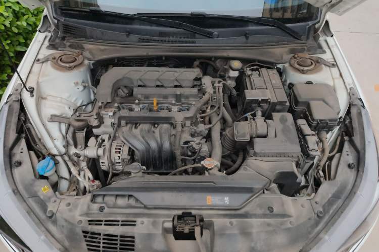 Used Hyundai Elantra 2022 1.5L CVT LUX Prestige Edition Engine Bay