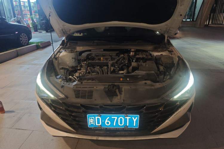 Used Hyundai Elantra 2022 1.5L CVT LUX Prestige Edition Engine Bay