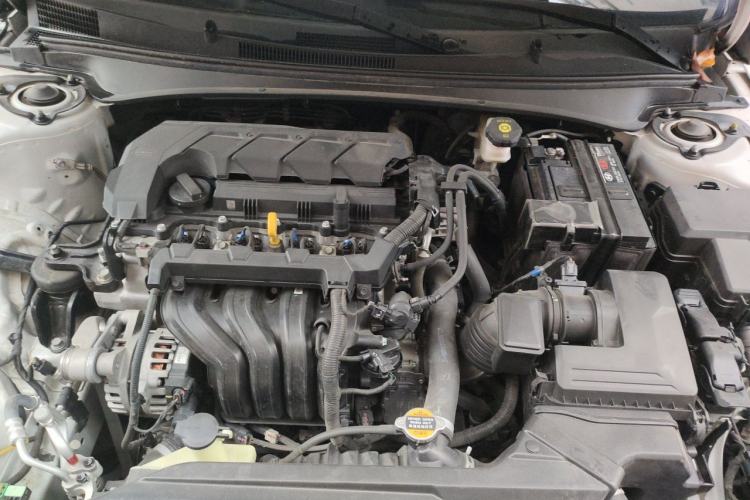 Used Hyundai Elantra 2022 1.5L CVT GLX Elite Edition Engine Bay